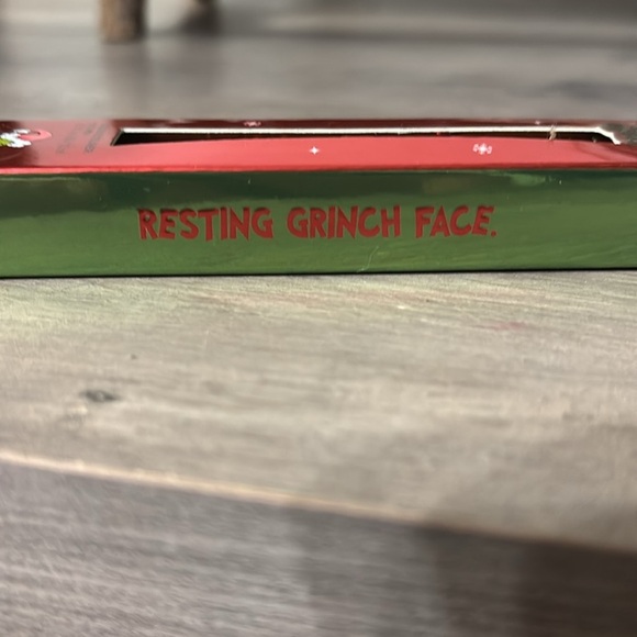 NEW Revolution x The Grinch BLACK Liquid Eyeliner - Picture 5 of 6